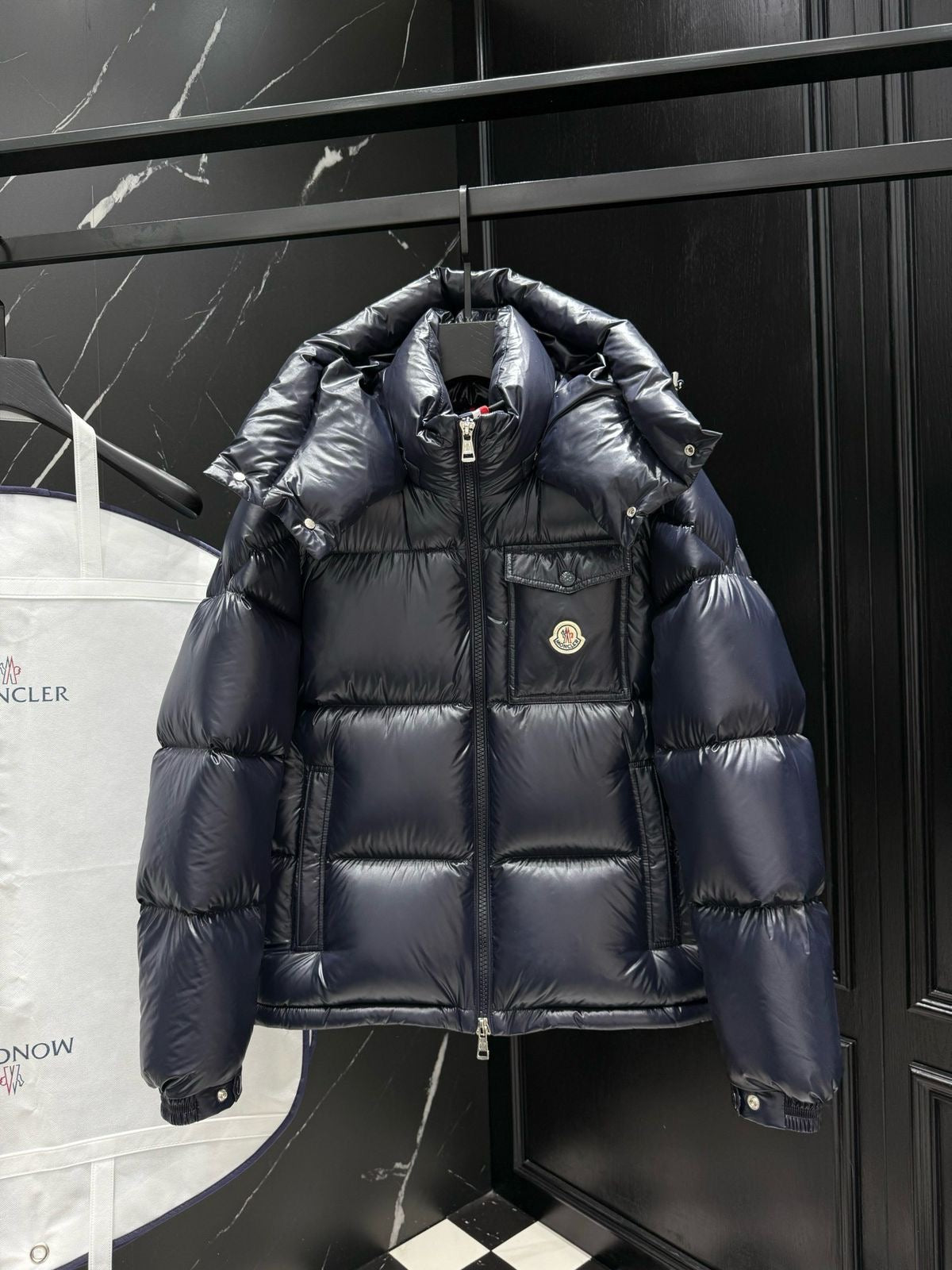 1:1 Moncler puffer