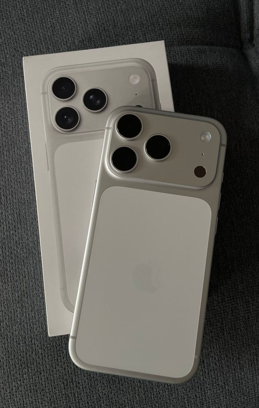 1:1 I phone 17 pro