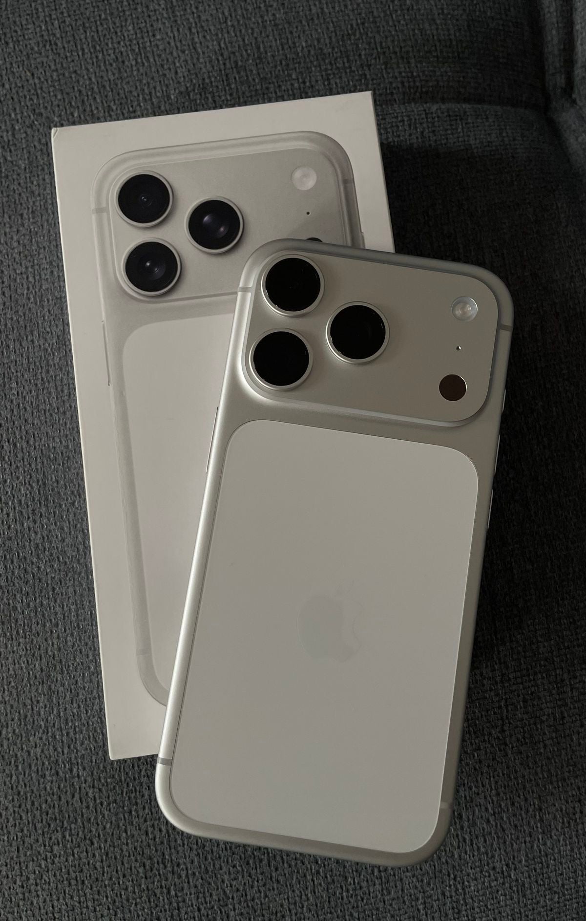 1:1 I phone 17 pro